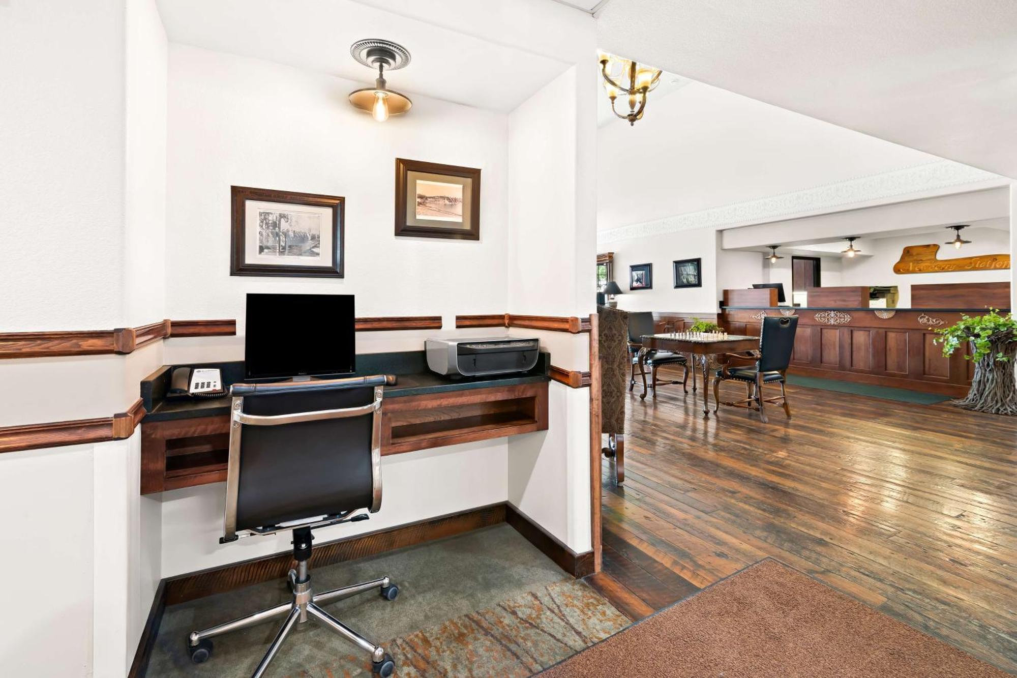 Best Western Newberry Station La Pine Extérieur photo